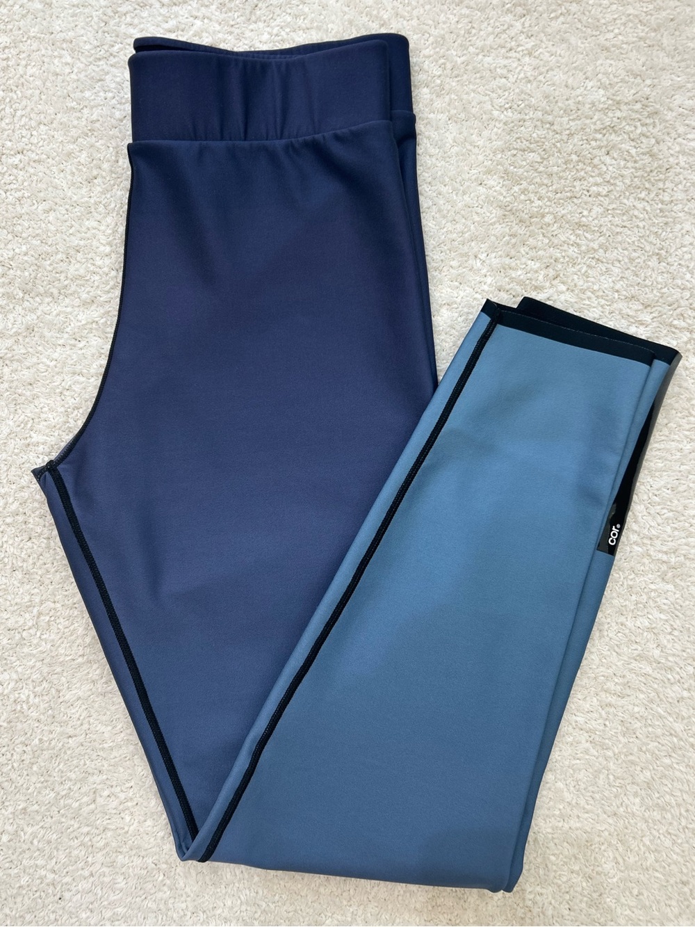 COR Ultracor Gradient Blue Ombre Performance Leggings Size L Luxury Activewear